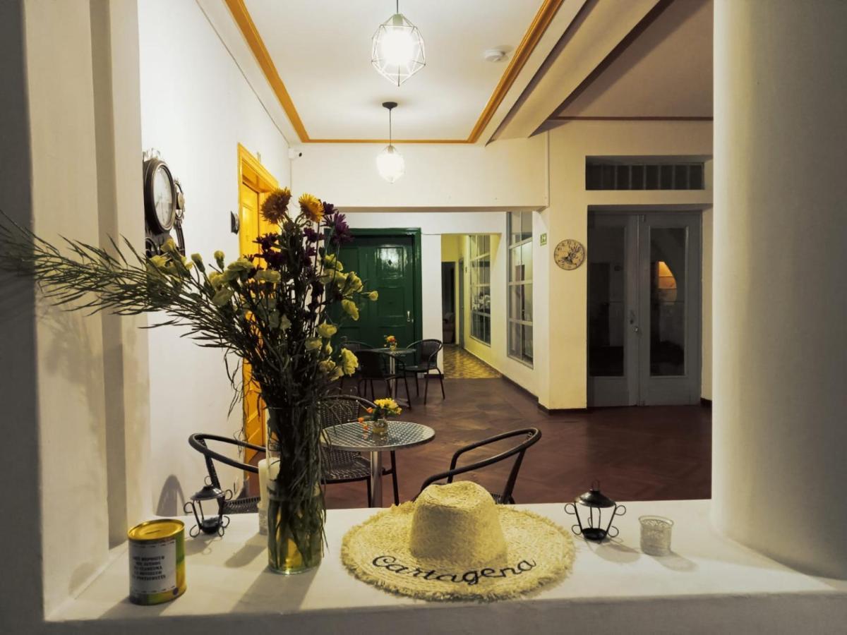 Hotel Jerusalen Prado Медельин Экстерьер фото