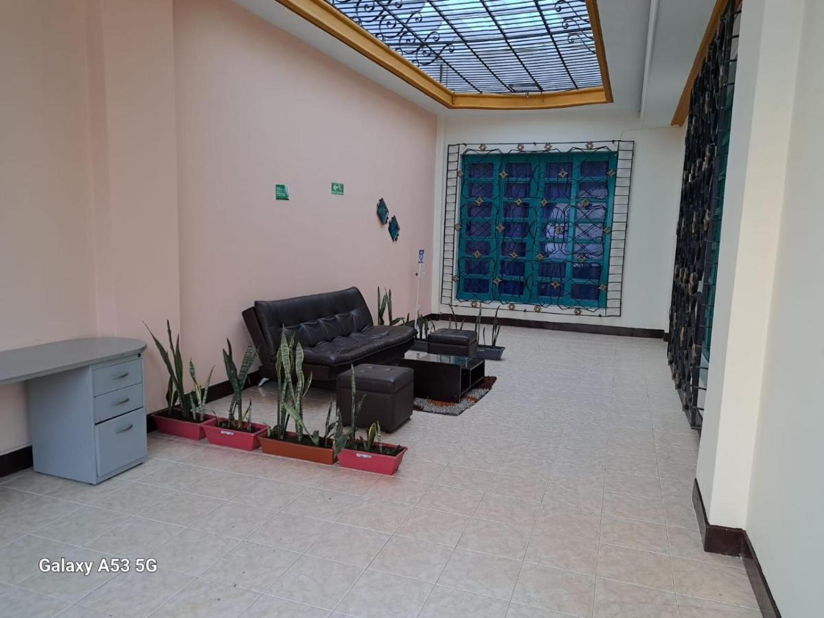 Hotel Jerusalen Prado Медельин Экстерьер фото